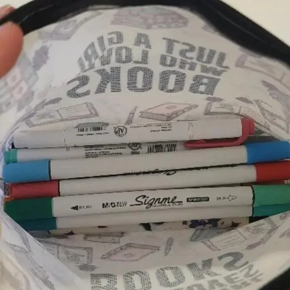 Readers Multifunctional Bag NIP - Picture 2 of 2